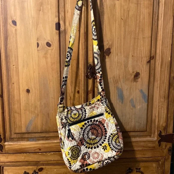VERA BRADLEY CROSSBODY - Picture 1 of 10